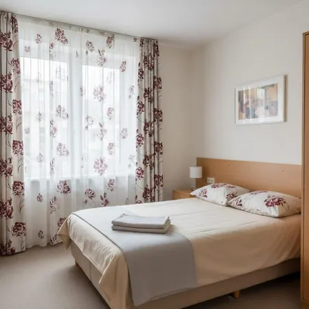 Aparthotel Sara